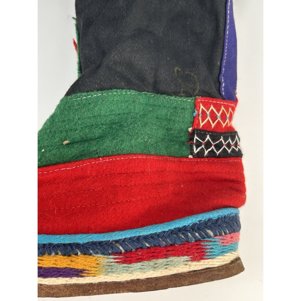 Vintage 1960s Tibetan Felt Hand Embroidered Felt Boots Boho Mongolian Himalayan - Picture 6 of 16